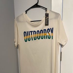 NWT SIZE MEDIUM T-SHIRT NATURAL REFLECTIONS. “OUTDOORSY”. PURCHASED AT BASS PRO